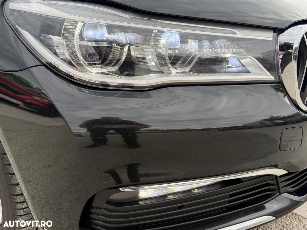 BMW Seria 7 730d xDrive - 13