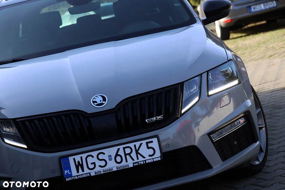 Skoda Octavia 2.0 TDI SCR 4x4 RS DSG - 17