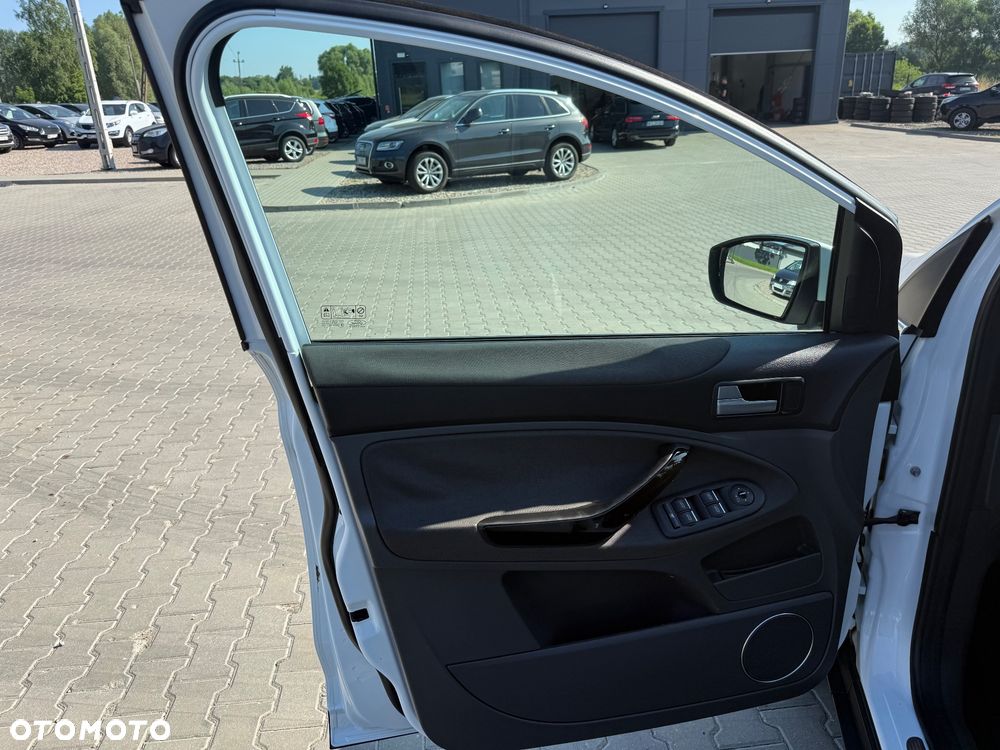 Ford Kuga 2.0 TDCi 4WD Titanium Plus - 23