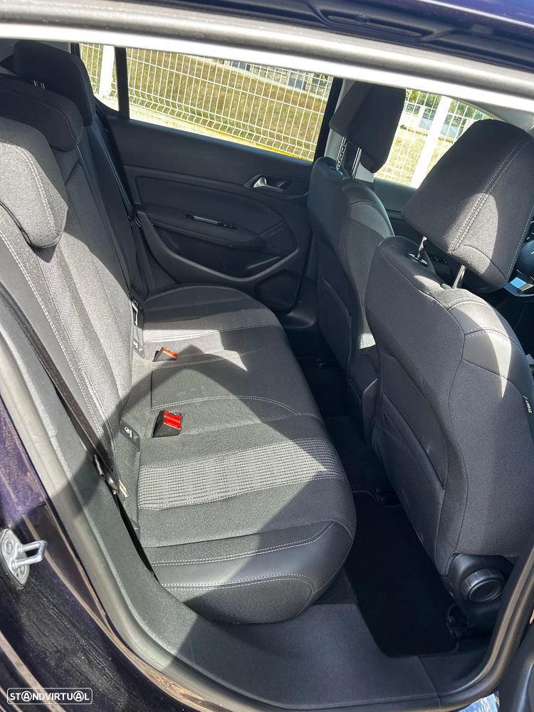 Peugeot 308 - 18