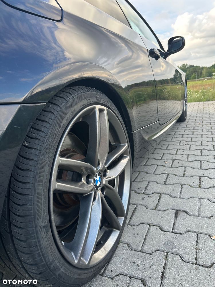 BMW Seria 3 330d xDrive M Sport Edition - 7