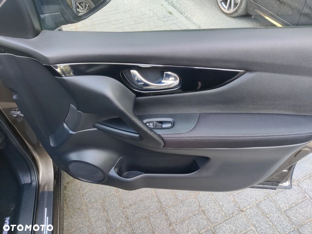 Nissan Qashqai 1.6 dCi 360 S&S - 25