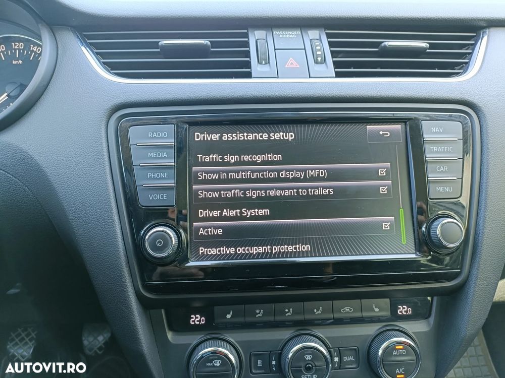 Skoda Octavia 2.0 TDI ELEGANCE - 14