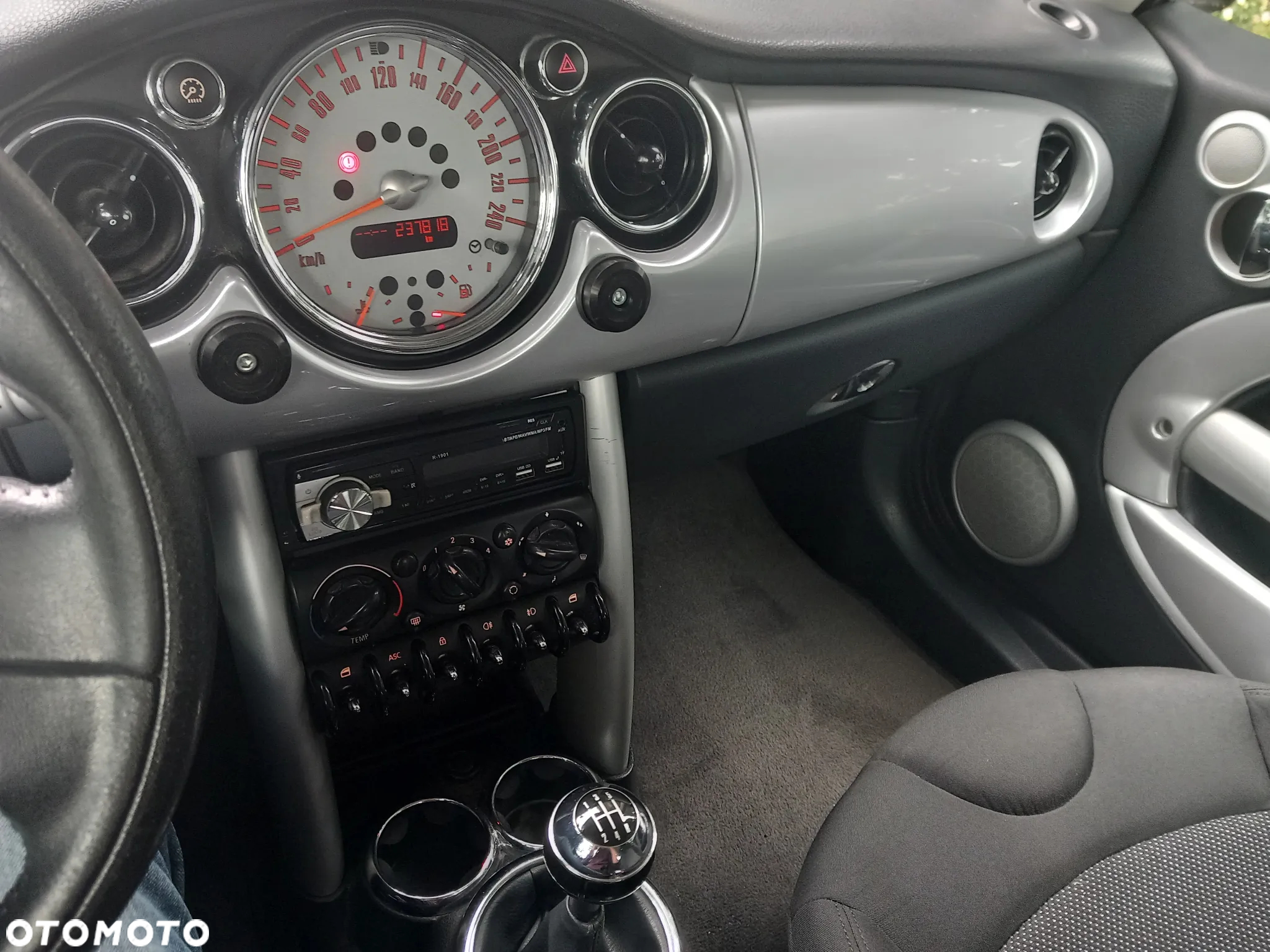 MINI Cooper - 13