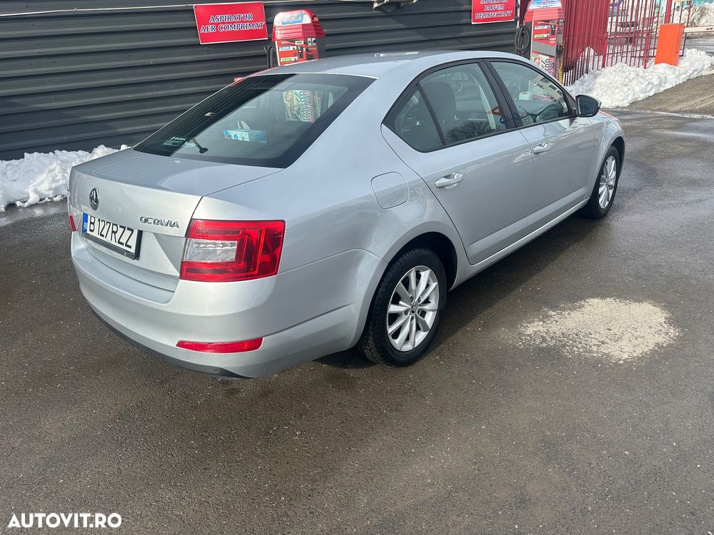 Skoda Octavia 1.6 TDI AMBITION DSG - 4