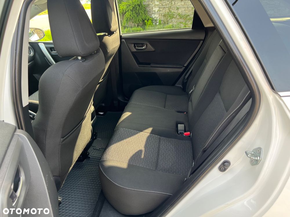 Toyota Auris 1.6 Dynamic - 22