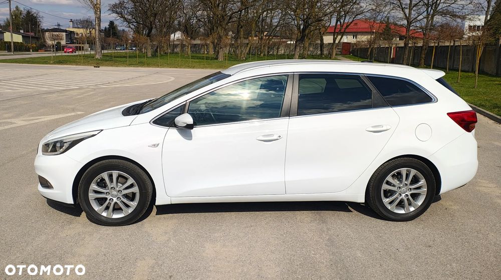 Kia Ceed 1.6 GDI Platinum Edition - 4
