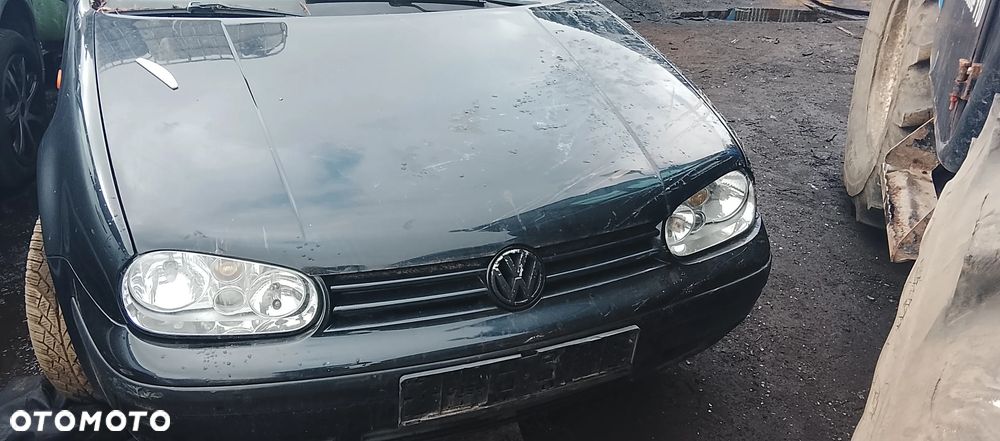 Golf 4 1.6 benzyna - 1