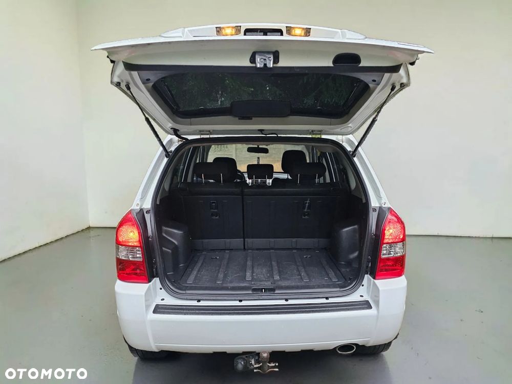 Hyundai Tucson 2.0 4WD GLS - 20