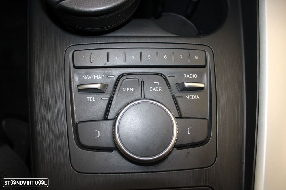 Audi A4 Avant 2.0 TDI S tronic - 26