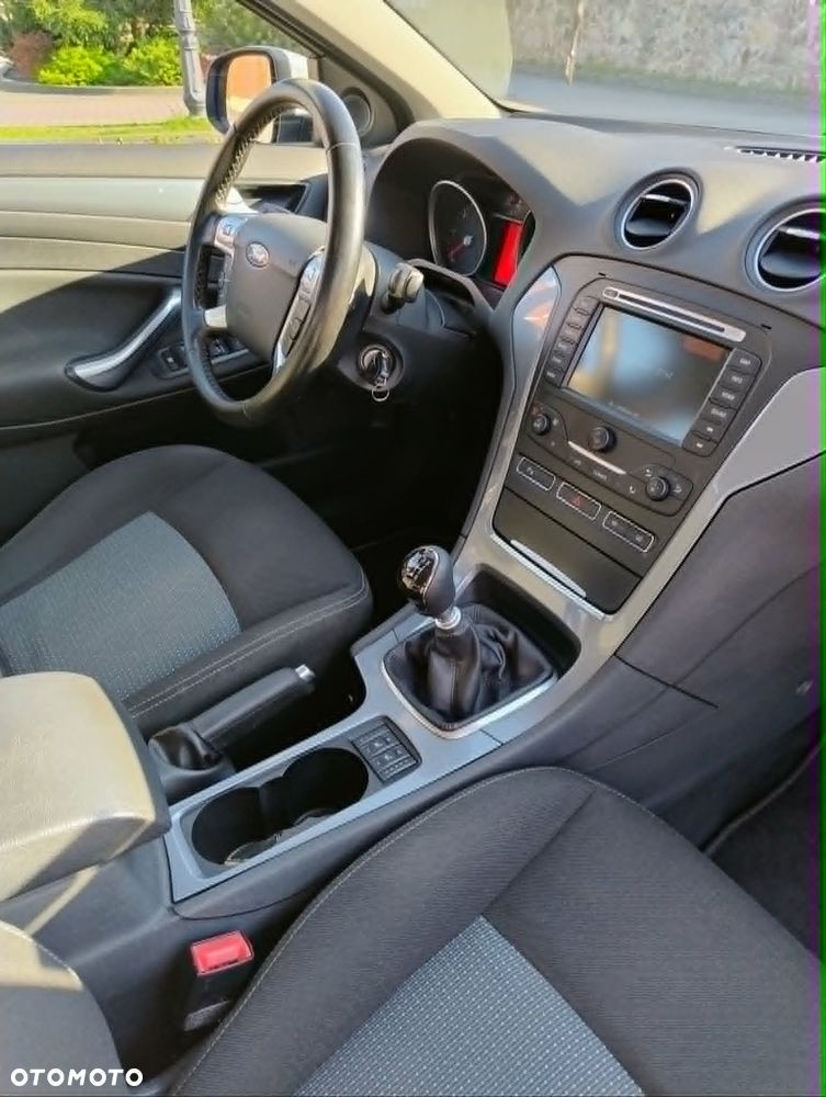 Ford Mondeo 2.0 TDCi Trend - 8