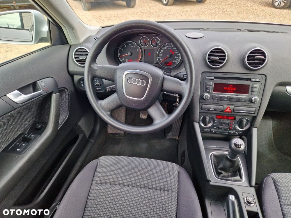 Audi A3 Sportback 1.4T FSI Ambiente - 15