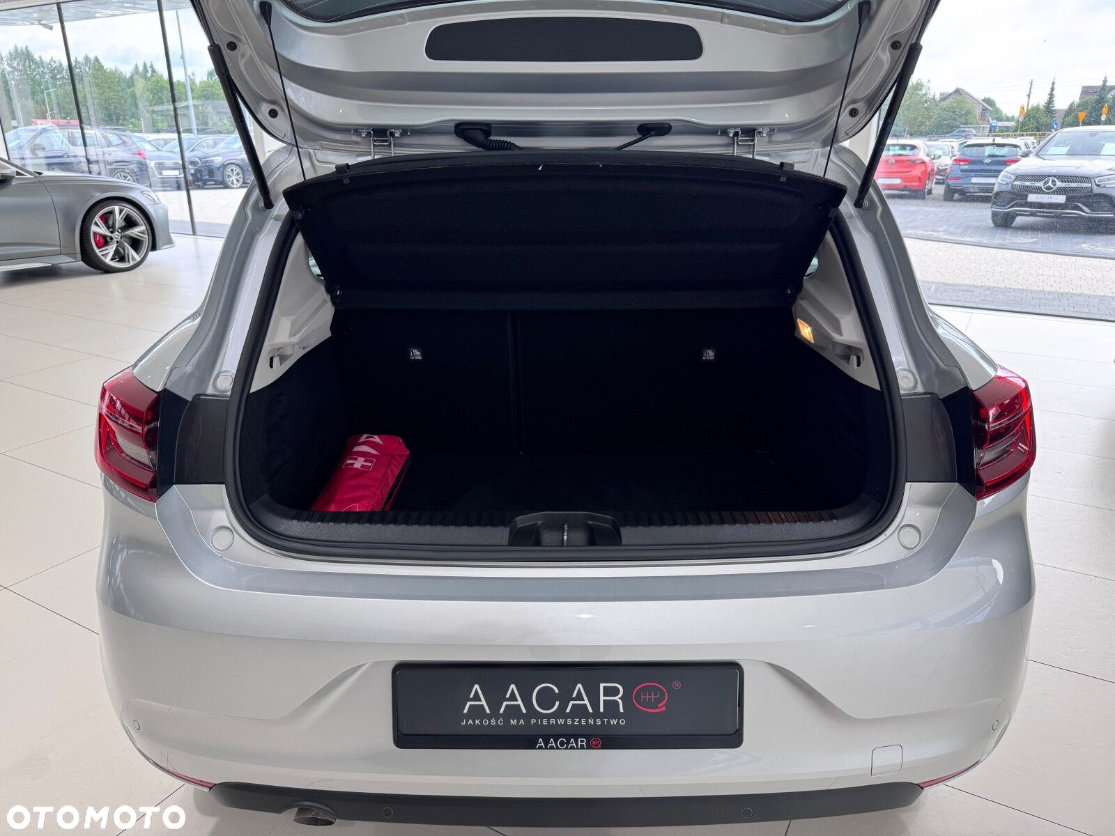 Renault Clio 1.0 TCe Equilibre - 17