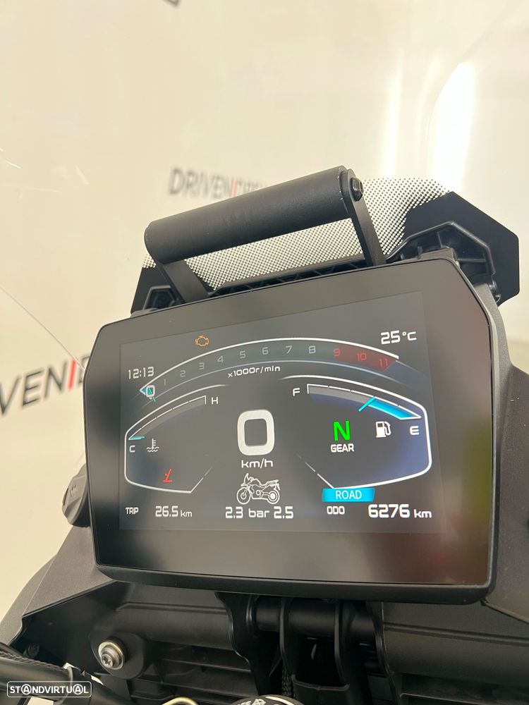 Voge 900DSX - 15