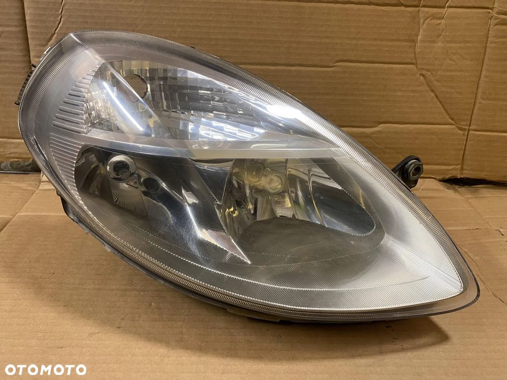 Lampa prawy przód Lancia Ypsilon II - 1