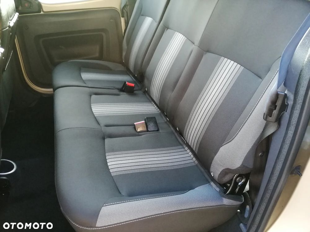 Dacia Dokker TCe 115 N1 Stepway Celebration - 28