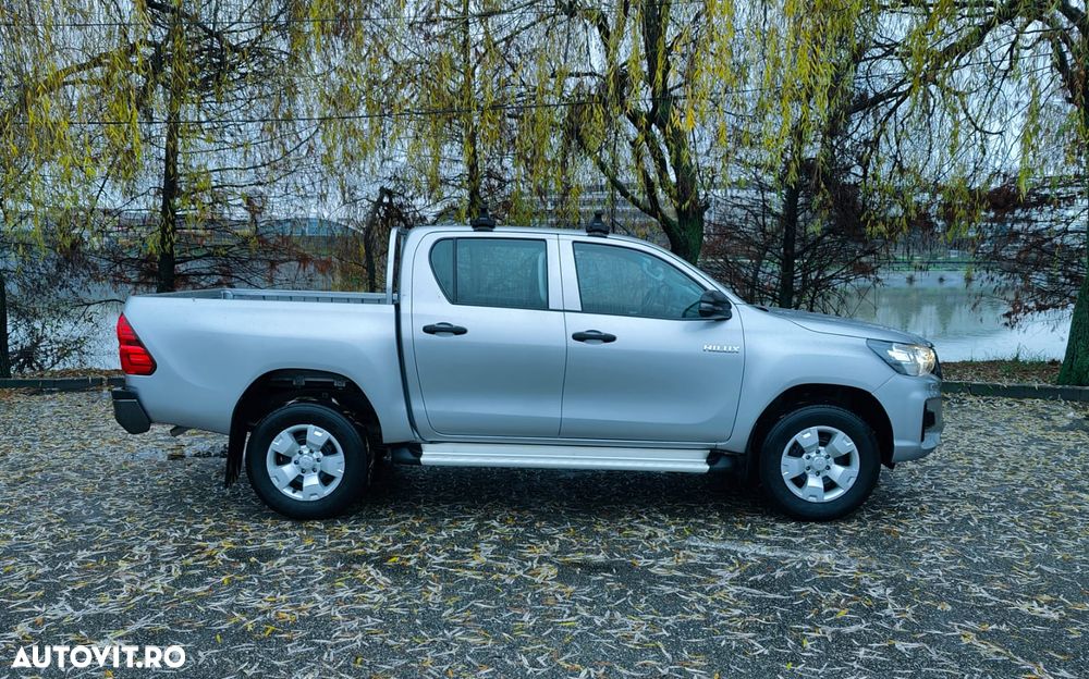 Toyota Hilux 4x4 Double Cab Comfort - 8