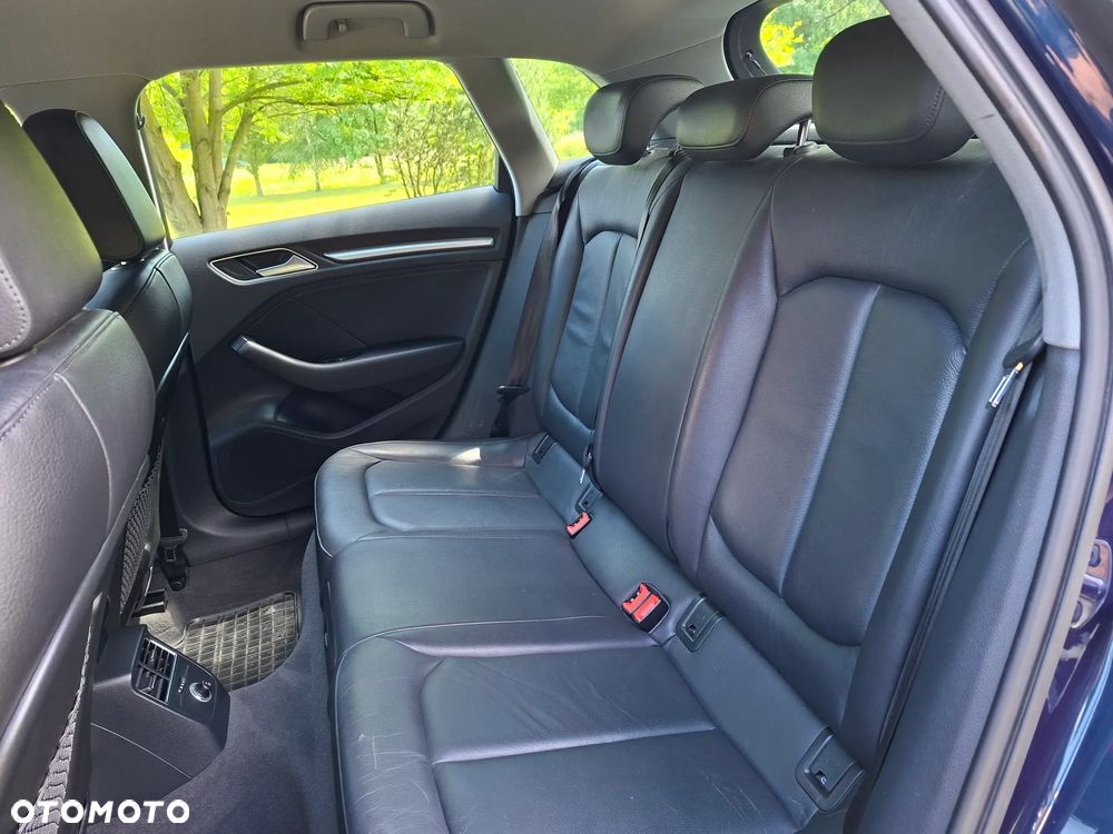 Audi A3 Sportback 1.6 TDI S tronic - 9