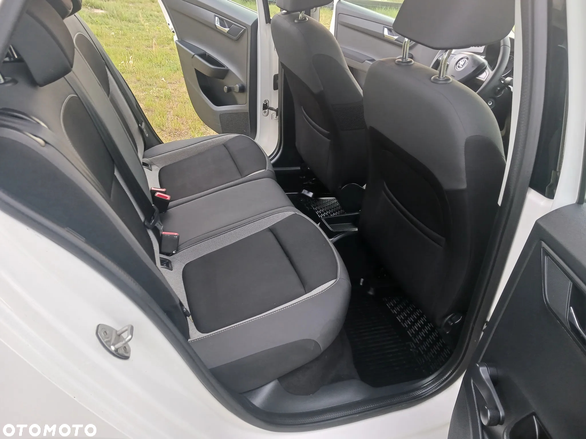 Skoda Fabia 1.0 Active - 8