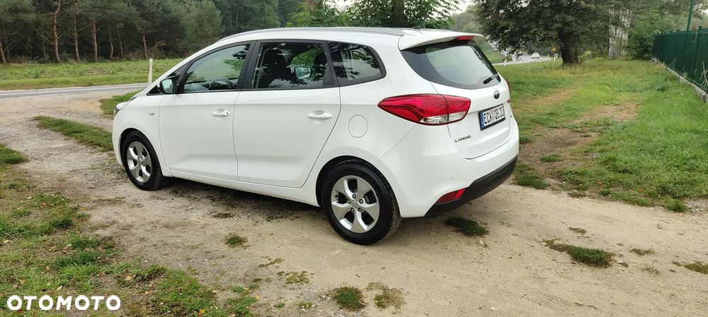 Kia Carens 2013 photo 3