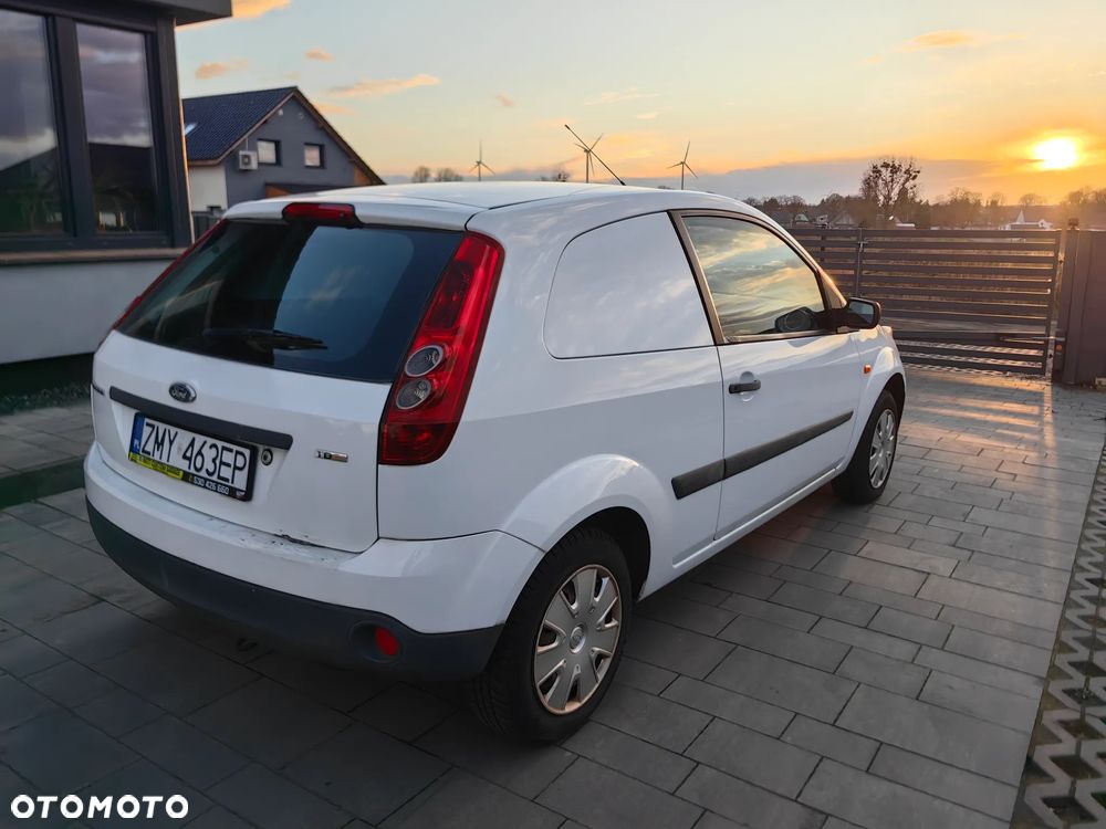 Ford Fiesta 1.4 TDCI - 4