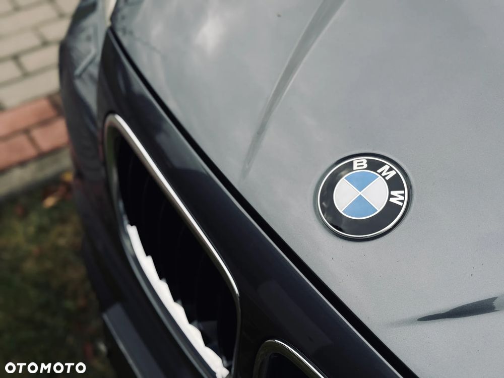 BMW X1 xDrive25d Sport Line - 37