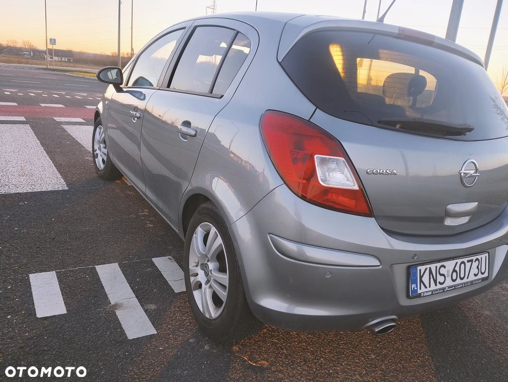 Opel Corsa 1.4 16V Satellite - 1