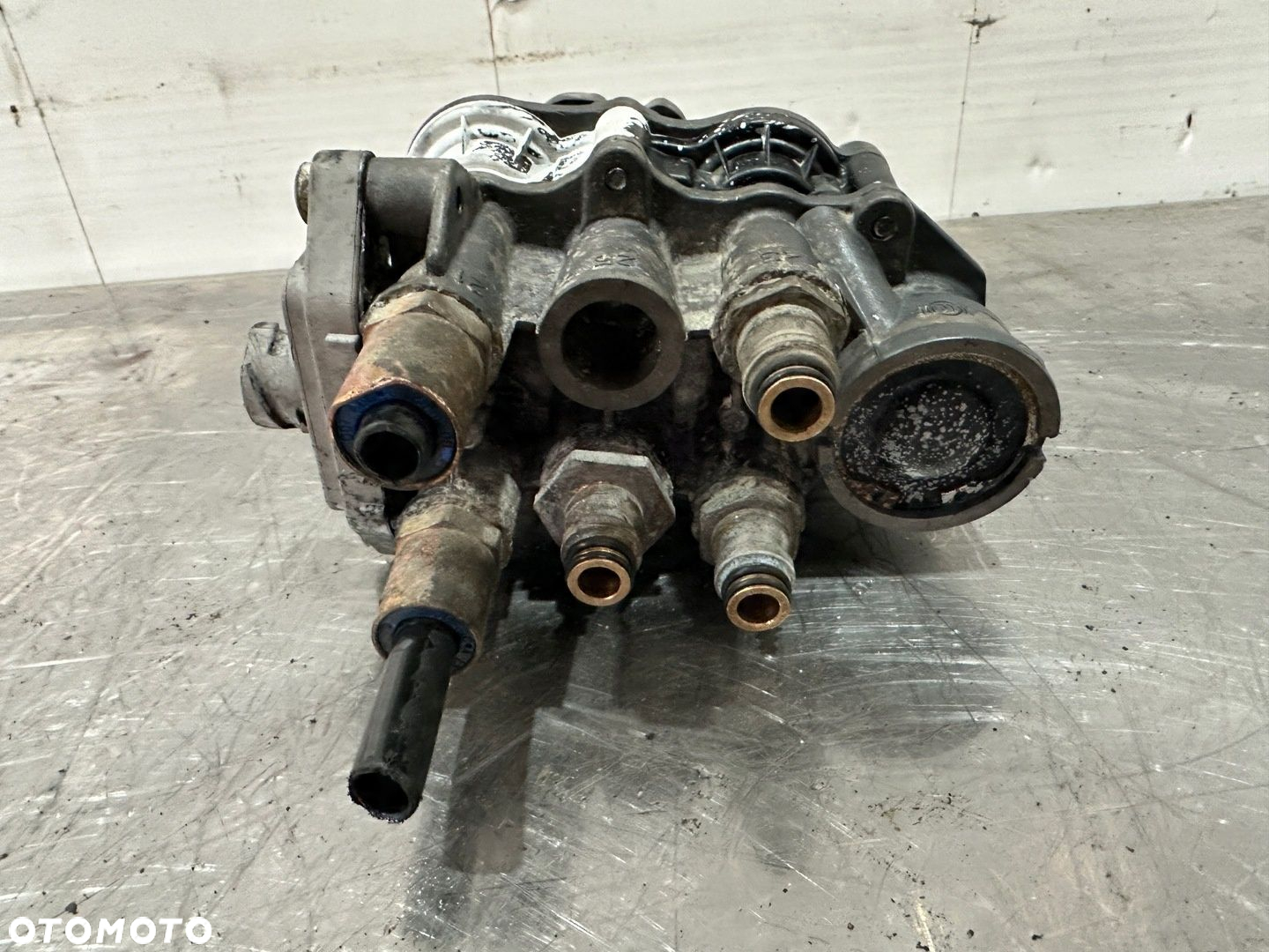 Zawór Osuszacz Powietrza Iveco Stralis K048308 - 3