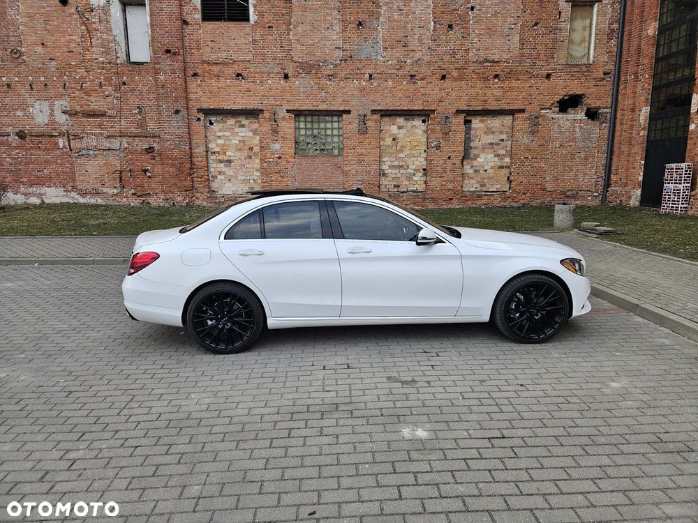 Mercedes-Benz Klasa C 300 7G-TRONIC - 6