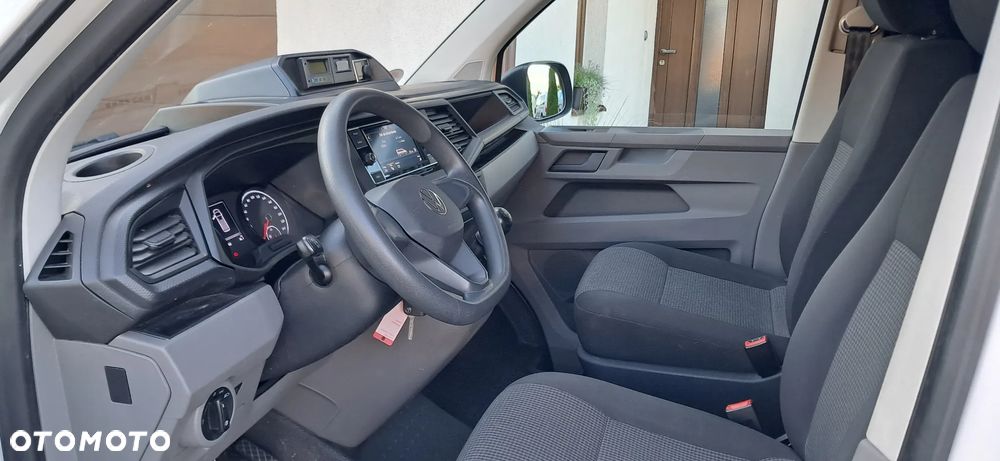 Volkswagen Transporter - 16