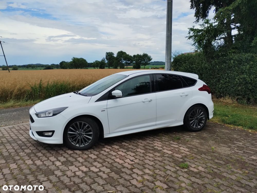 Ford Focus 1.5 EcoBoost ST-Line ASS - 4