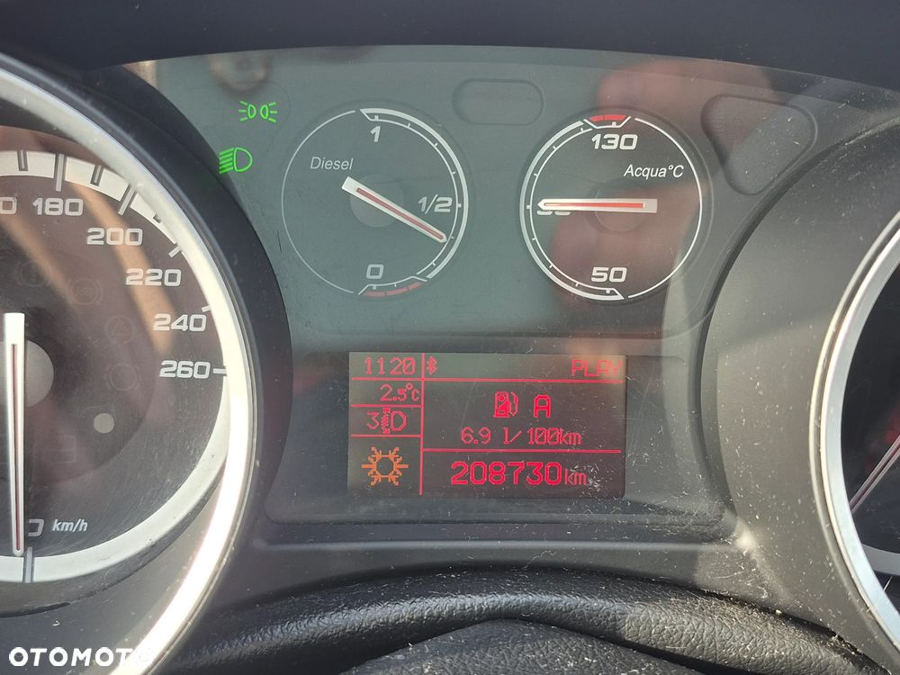 Alfa Romeo Giulietta 2.0 JTDM Distinctive - 9