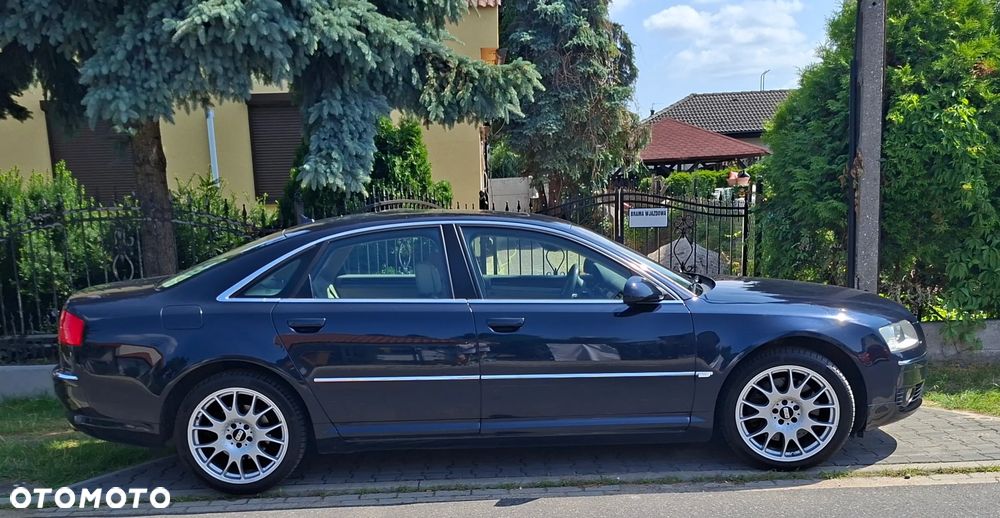 Audi A8 4.2 Quattro - 3
