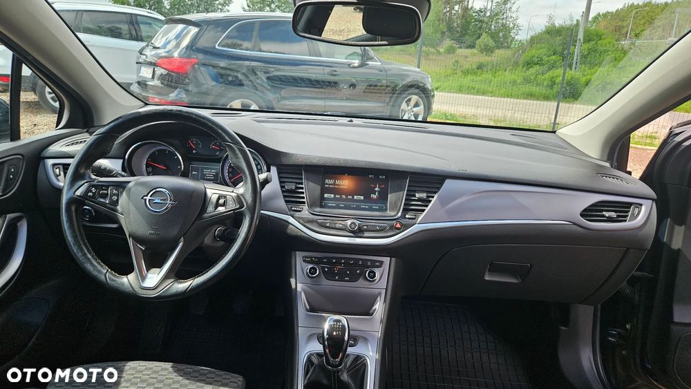 Opel Astra 1.6 D (CDTI) Dynamic - 16