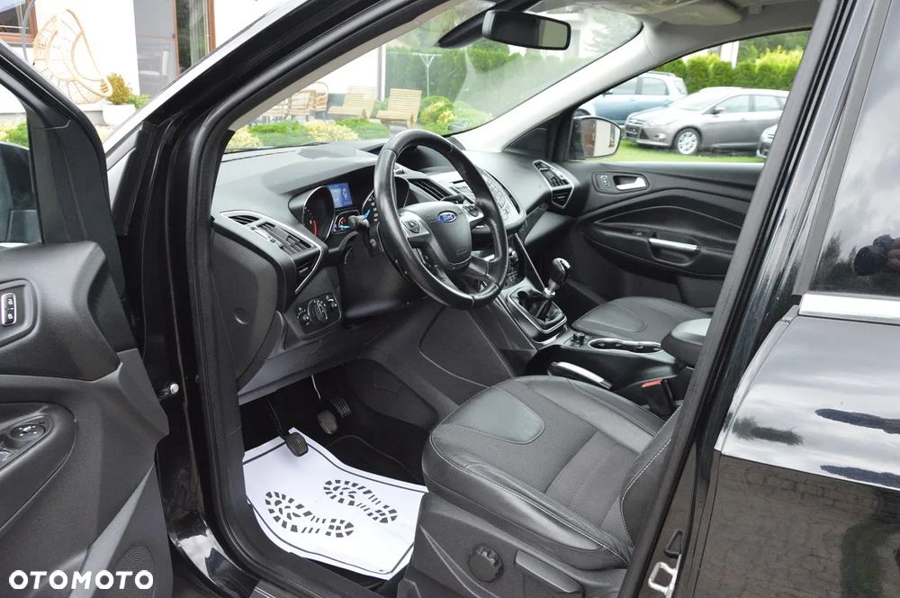 Ford Kuga 2.0 TDCi 4WD Titanium - 24