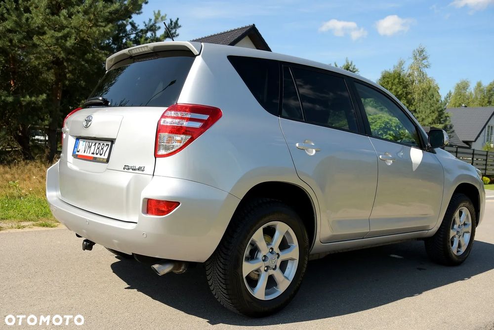 Toyota RAV4 2.0 VVT-i Prestige - 9