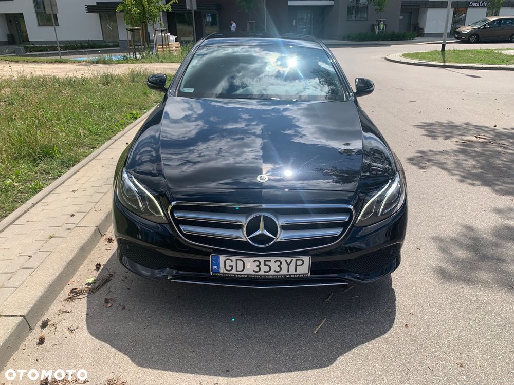 Mercedes-Benz Klasa E 220 d 4-Matic 9G-TRONIC - 1