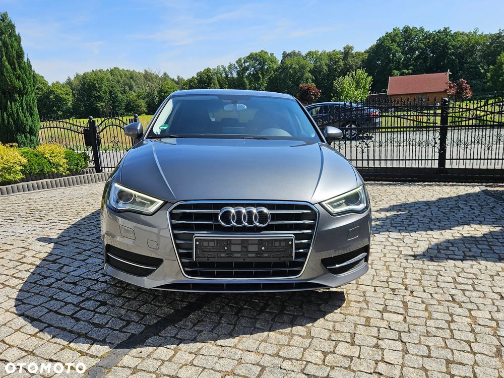 Audi A3 Sportback 1.6 TDI ultra Attraction - 3