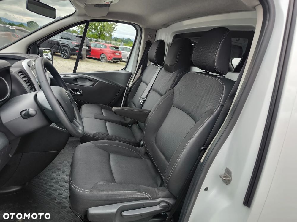 Renault Trafic - 17