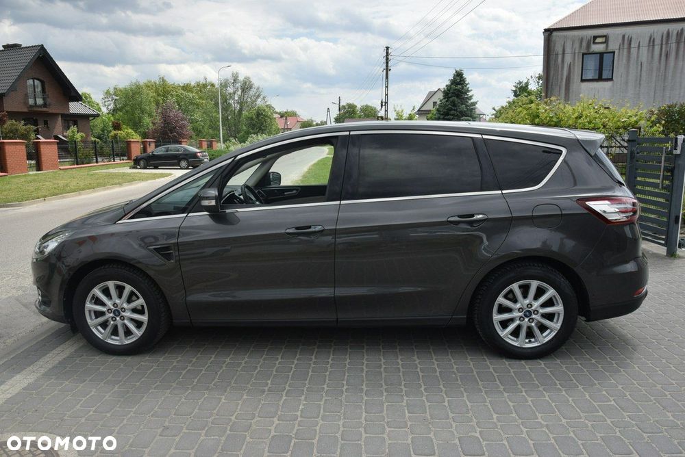 Ford S-Max - 19