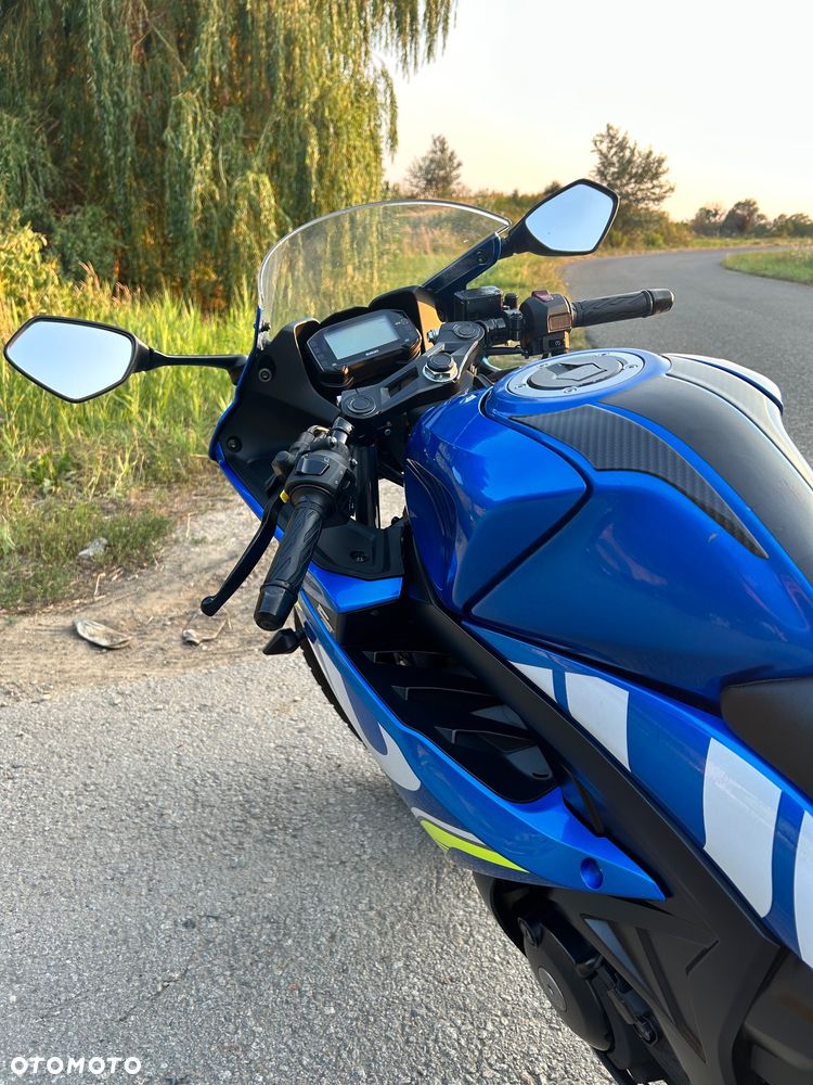 Suzuki GSX-R - 13