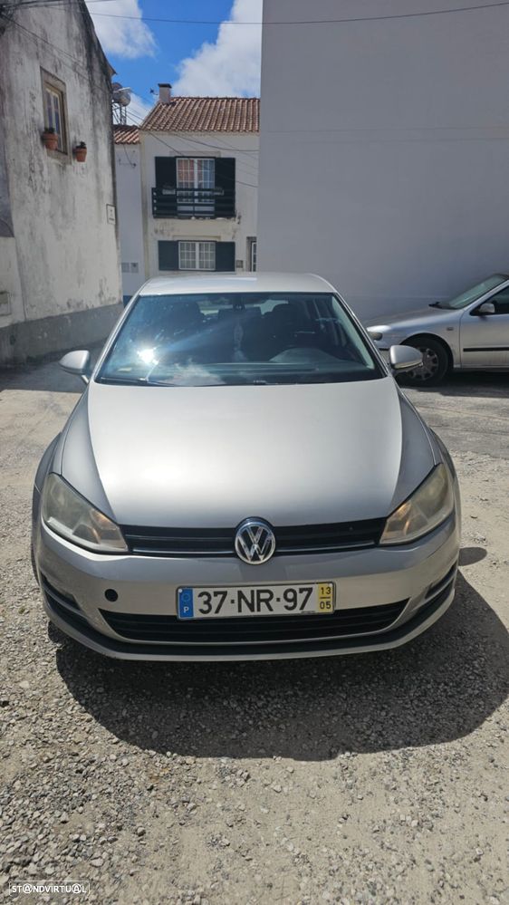 VW Golf 1.6 TDi Trendline BlueMotion - 2