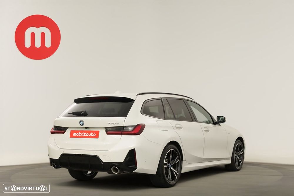 BMW 330 e Pack Desportivo M Auto - 4