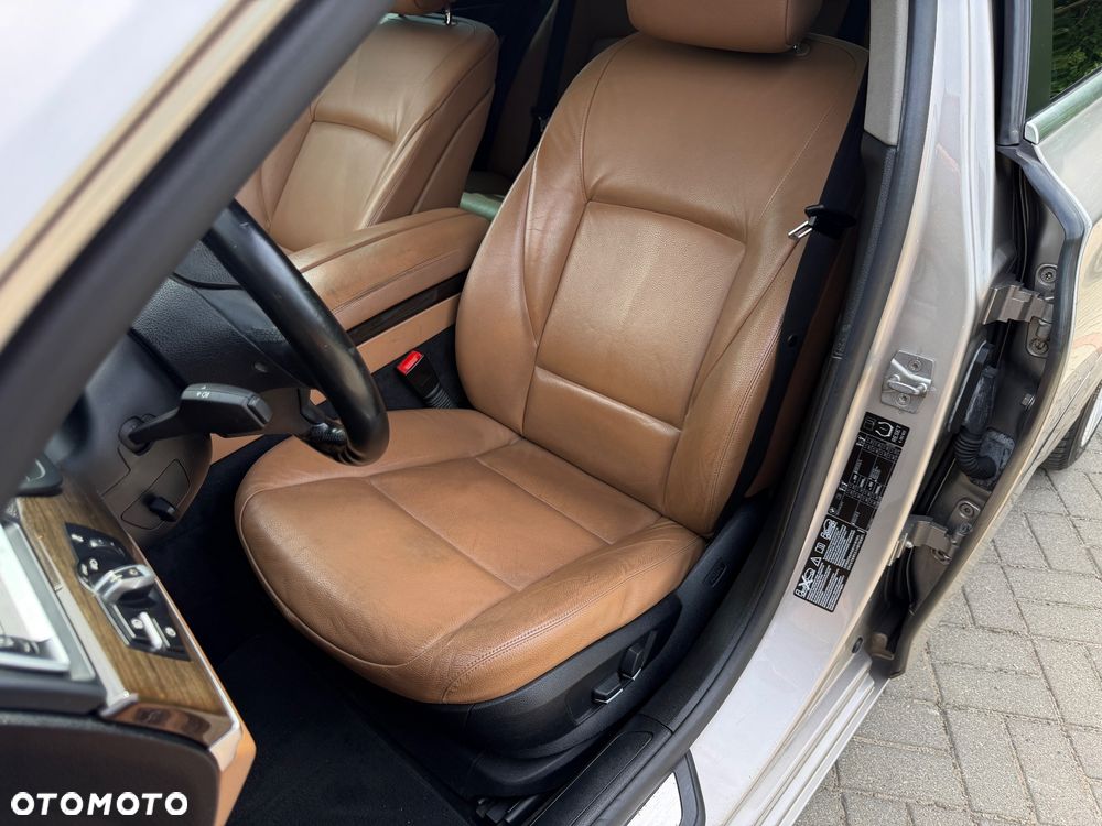 BMW Seria 7 740d xDrive - 9