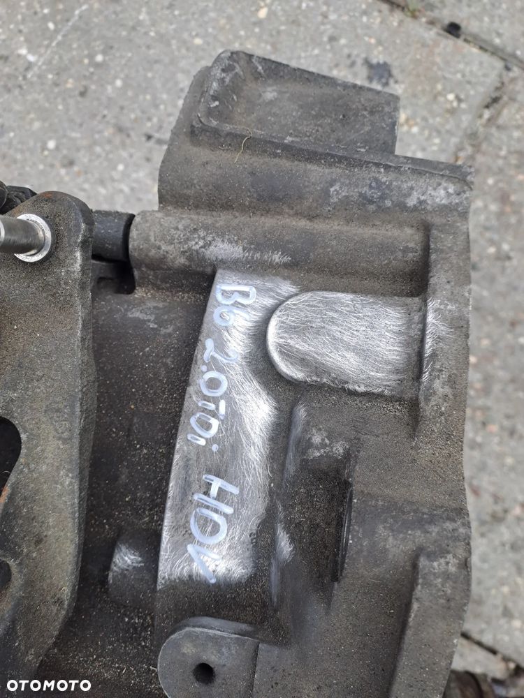 Volkswagen Passat B6 2.0 TDi 140KM skrzynia 6-biegowa kod HDV - 6