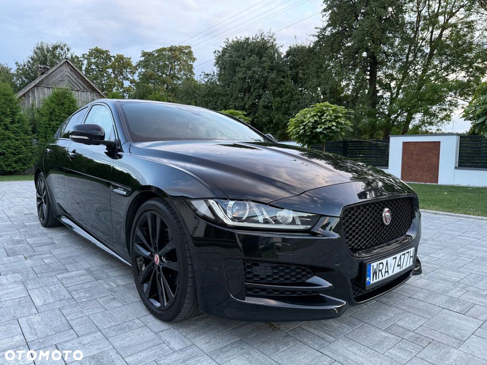 Jaguar XE 2.0 D AWD R-Sport - 21