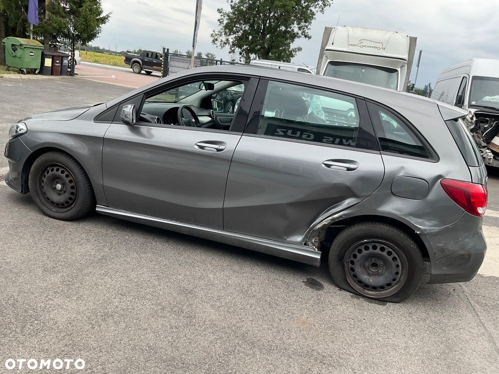 Mercedes-Benz Klasa B 180 d BlueEFFICIENCY Edition Style - 10