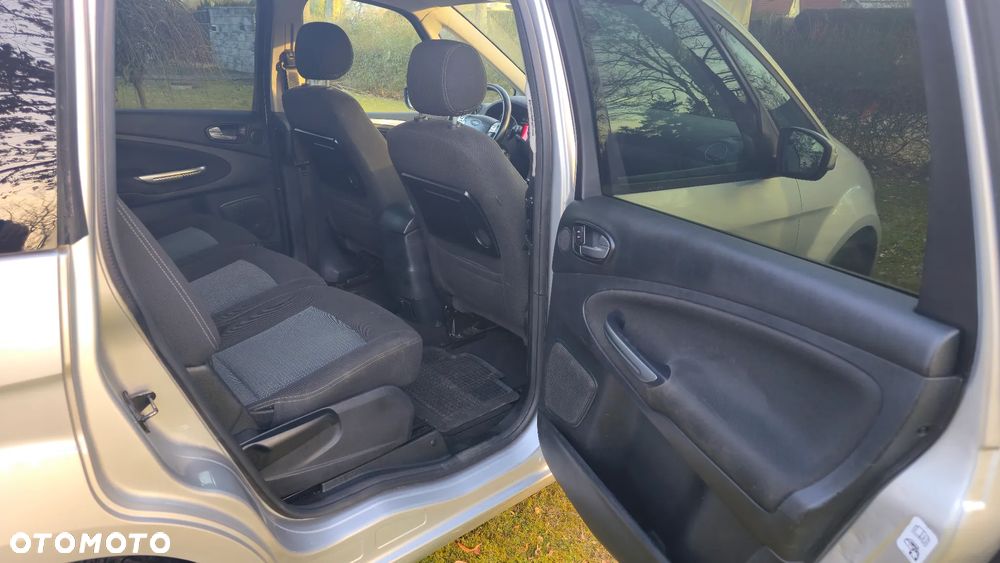 Ford Galaxy 2.0 TDCi Titanium - 25