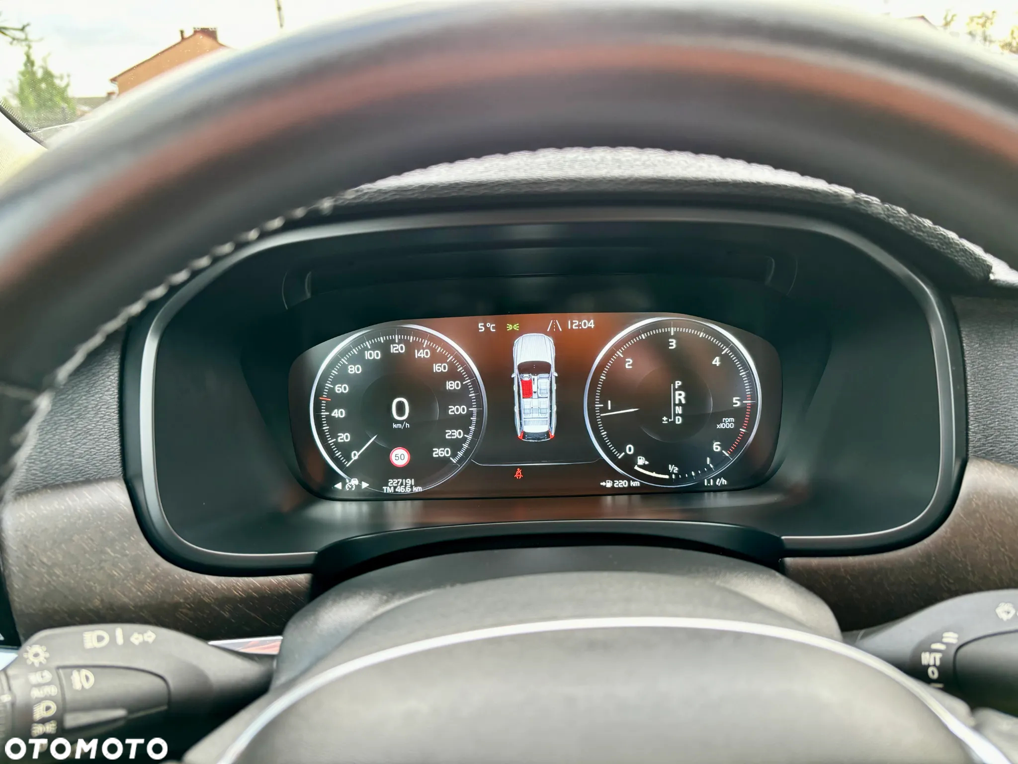 Volvo V90 Cross Country D5 AWD Geartronic - 23