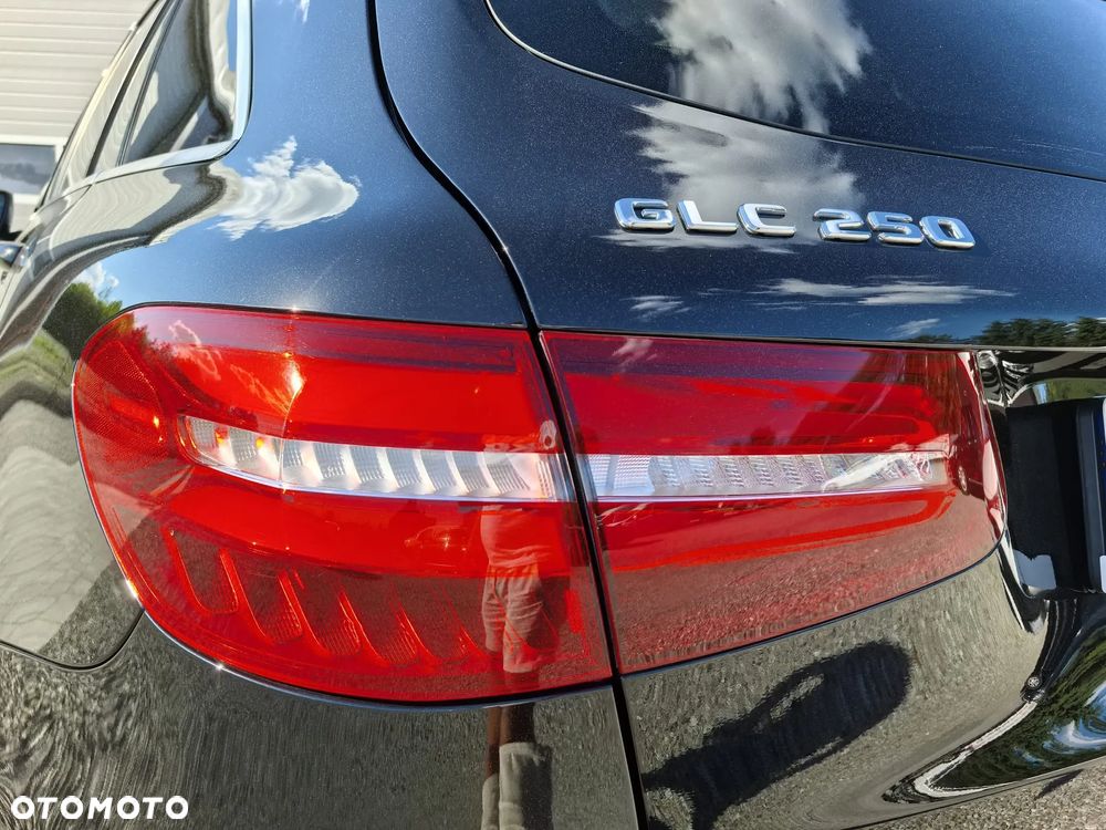 Mercedes-Benz GLC - 26